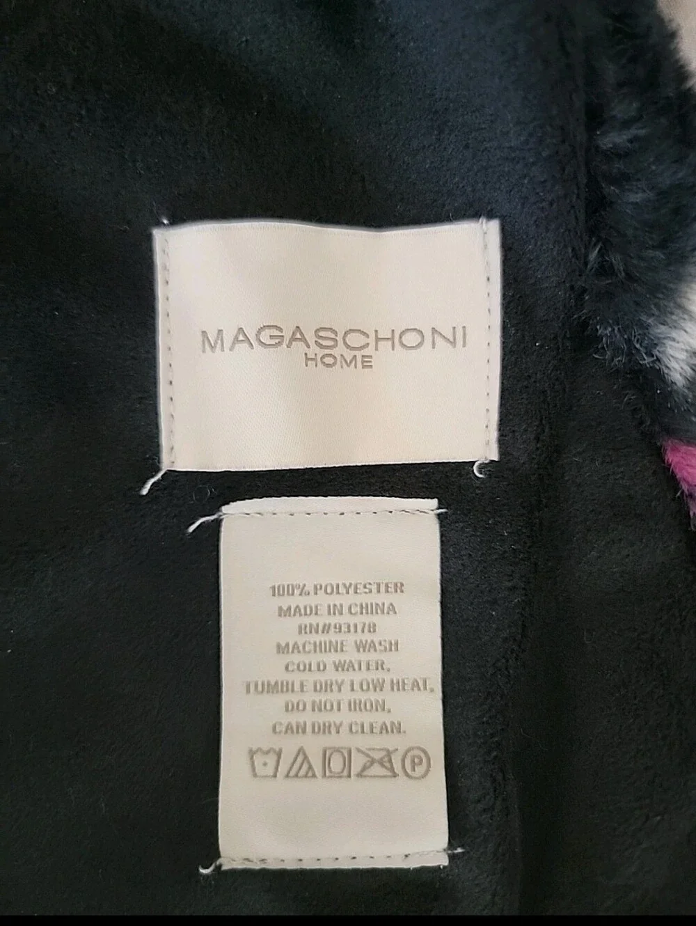 Magaschoni plush day